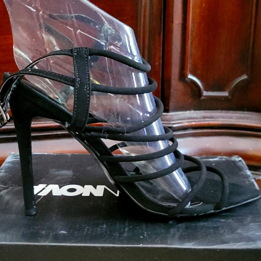 Fashion nova size 8